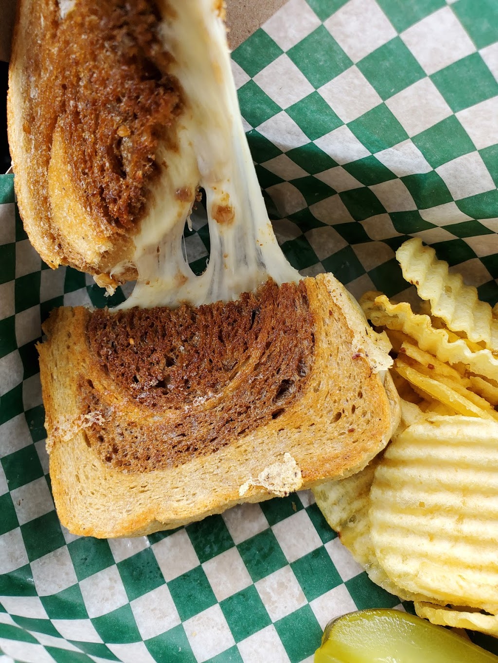 The Grilled Cheese Hideaway | 33 King St E, Bobcaygeon, ON K0M 1A0, Canada | Phone: (705) 821-2137