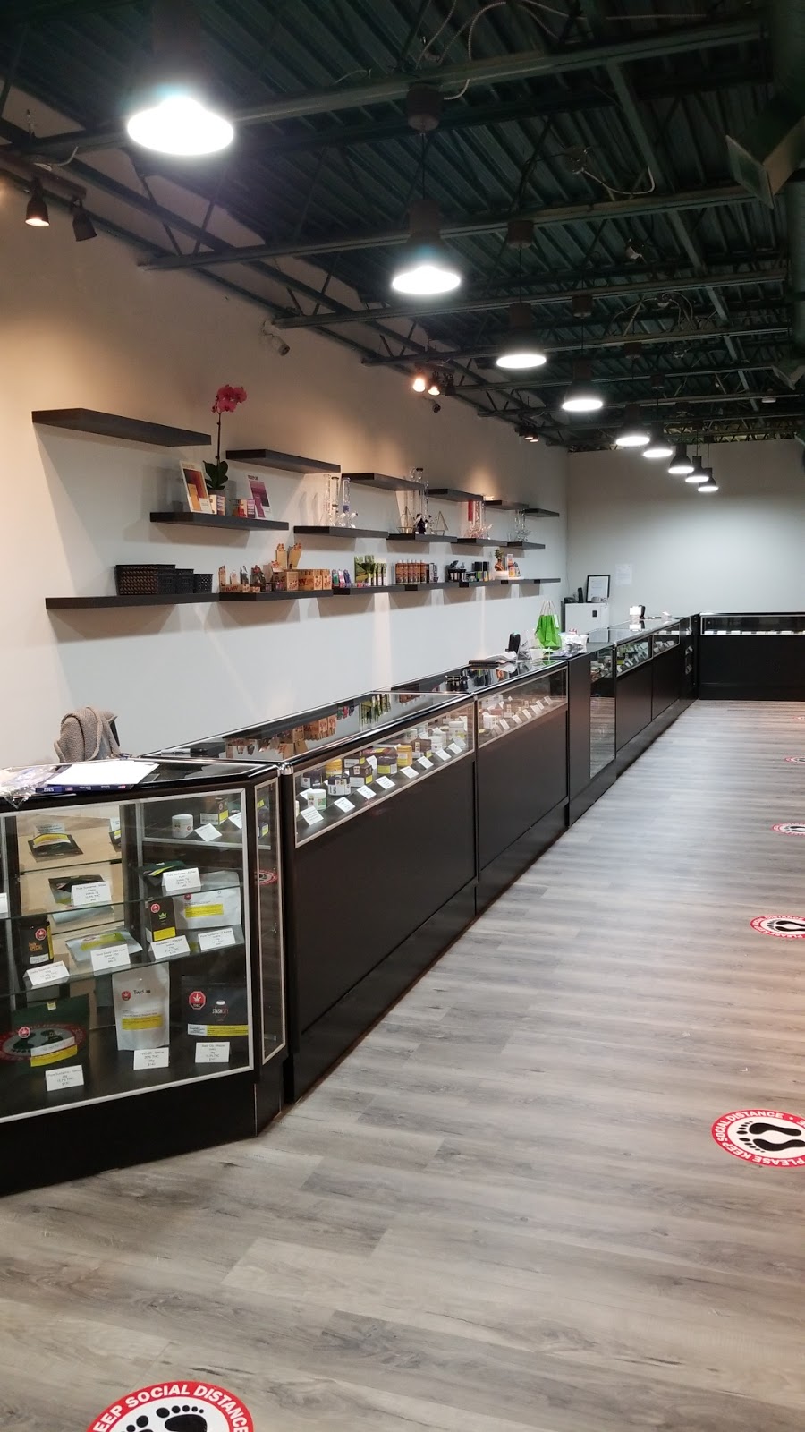 Budtimez | Cannabis Dispensary | 165 Wellington St W Unit 2A, Barrie, ON L4N 1L7, Canada | Phone: (705) 719-9192