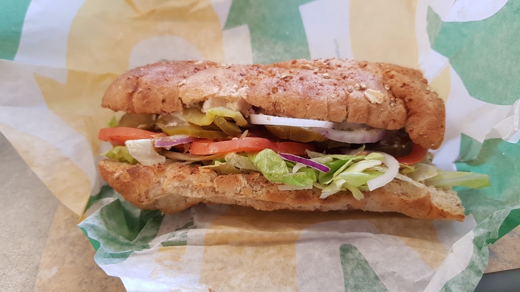 Subway | 200 King St E, Gananoque, ON K7G 1G5, Canada | Phone: (613) 382-8988