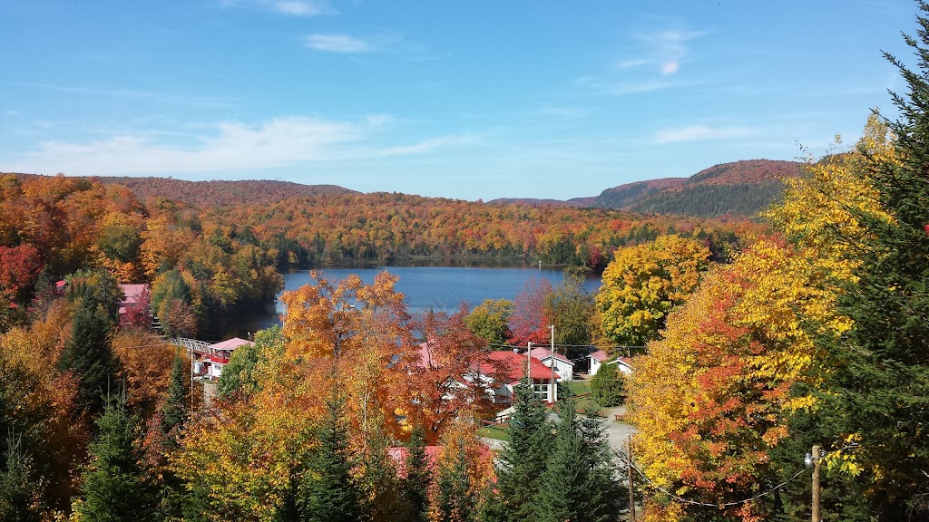 Camp et Auberge du Lac-en-Coeur | 50 Chem. du Lac en Coeur, Lac-aux-Sables, QC G0X 1M0, Canada | Phone: (418) 289-2316