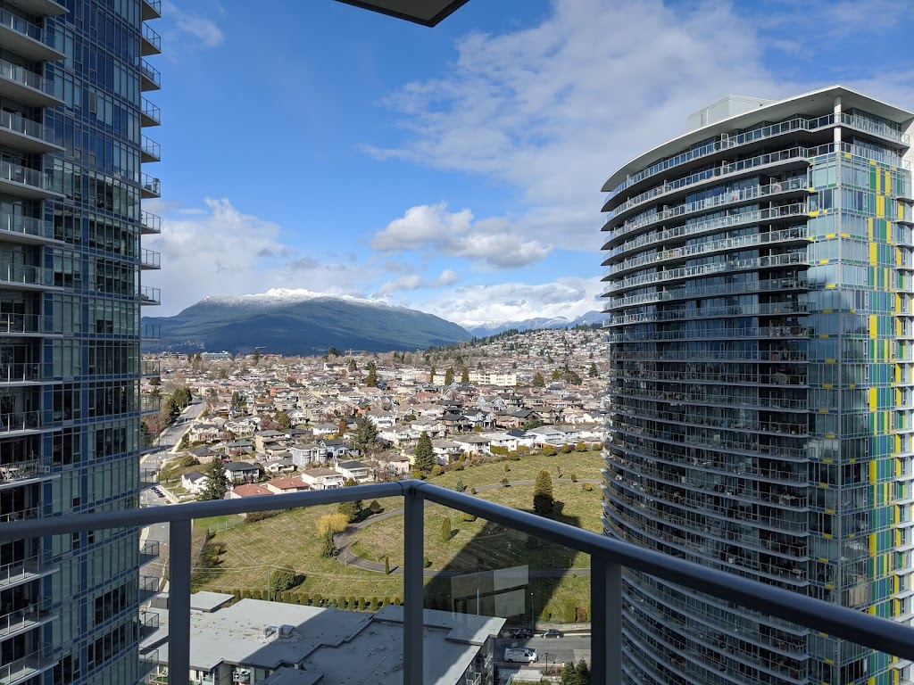 Triomphe Residences | 1888 Gilmore Ave, Burnaby, BC V5C 0L2, Canada | Phone: (604) 828-1373