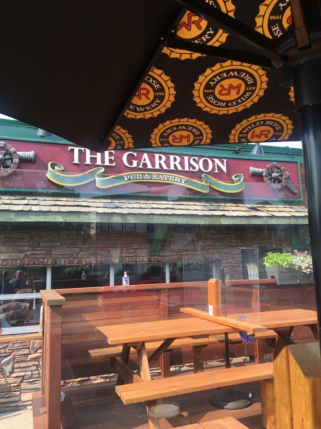 The Garrison Pub & Eatery | 2040 42 Ave SW, Calgary, AB T2T 2M7, Canada | Phone: (403) 243-4483