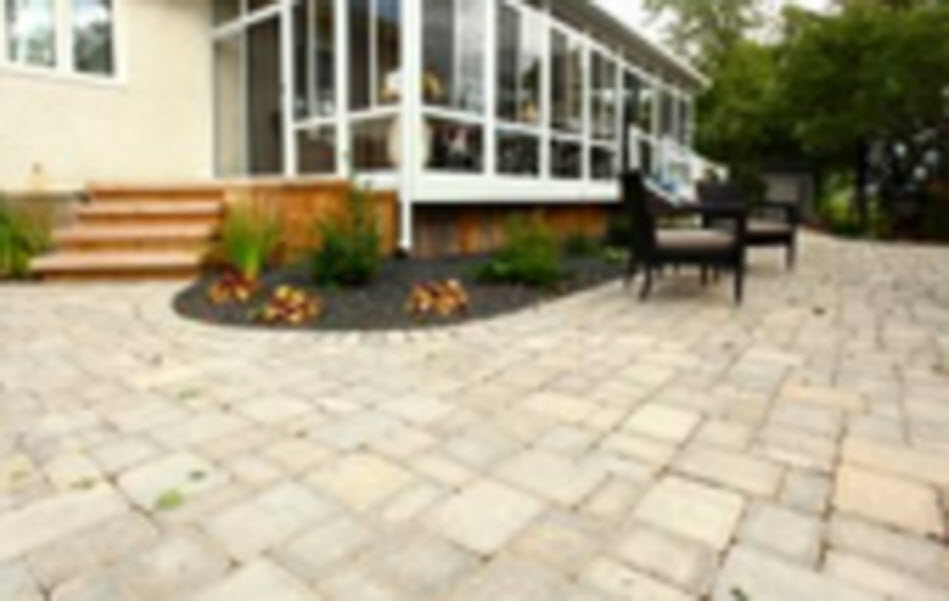 Neil & Nicks Landscaping | 55 D-84 Don Valley Parkway Spr, Winnipeg, MB R2C 2Z2, Canada | Phone: (204) 899-6345