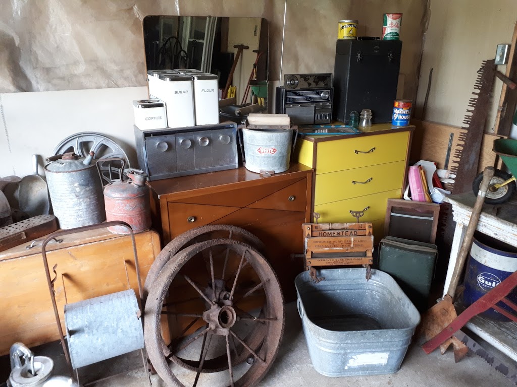 La Brocante Du Nord | 1 Rue Florimont, Montpellier, QC J0V 1M0, Canada | Phone: (819) 981-1075