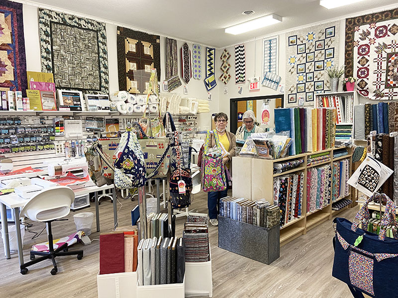 ABQ Sewing Studio, home of Among Brendas Quilts & Bags | 15 Centre St W, Strathroy, ON N7G 2T2, Canada | Phone: (519) 205-0523