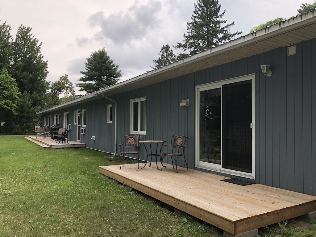 Motel Saint-Ours | 2308 Chemin des Patriotes, Saint-Ours, QC J0G 1P0, Canada | Phone: (450) 785-2403