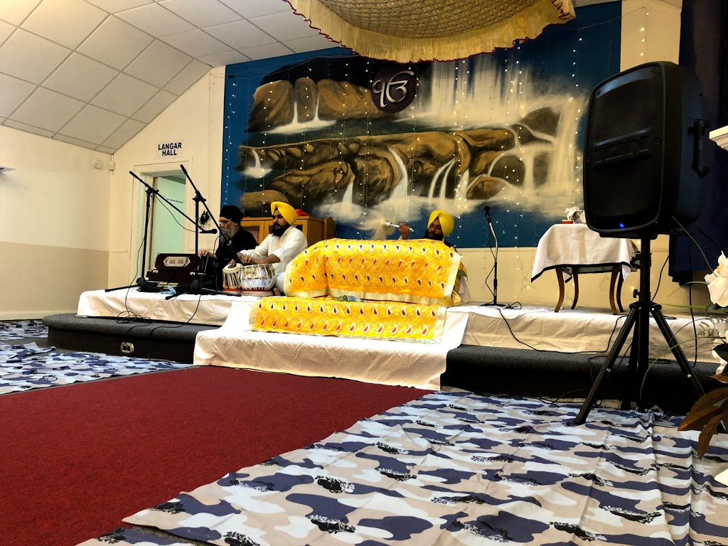 GURDWARA SIKH LEHAR INTERNATIONAL | 210 King St E, Chatham, ON N7M 3N3, Canada | Phone: (519) 350-5182