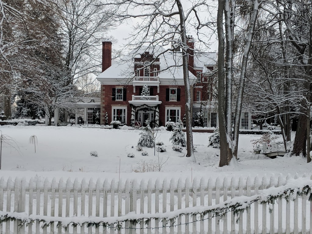 Niagara On The Lake | 16052 Niagara Pkwy, Niagara-on-the-Lake, ON L0S 1J0, Canada