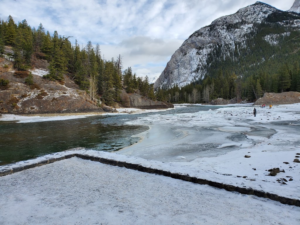 Bow Falls Viewpoint | Bow Falls Ave, Banff, AB T0L 0C0, Canada | Phone: (403) 762-1550