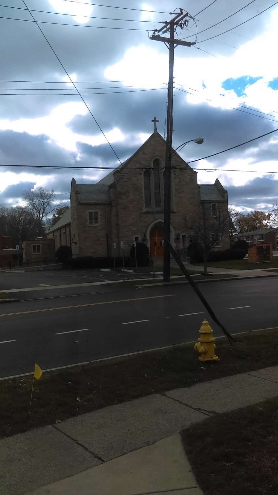 St John De Lasalle Church | 8477 Buffalo Ave, Niagara Falls, NY 14304, USA | Phone: (716) 283-2238