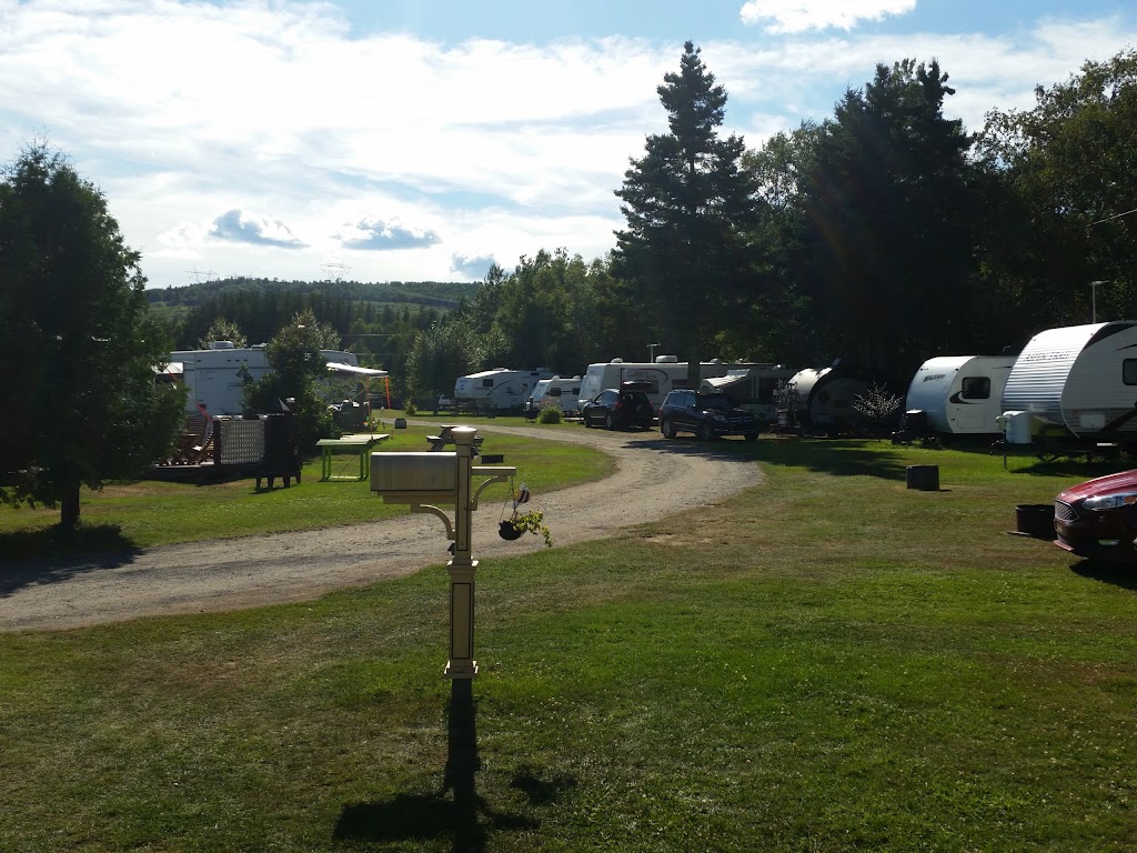 Camping Famille Morin | 1640 QC-138, Saint-Siméon, QC G0T 1X0, Canada | Phone: (418) 514-9268