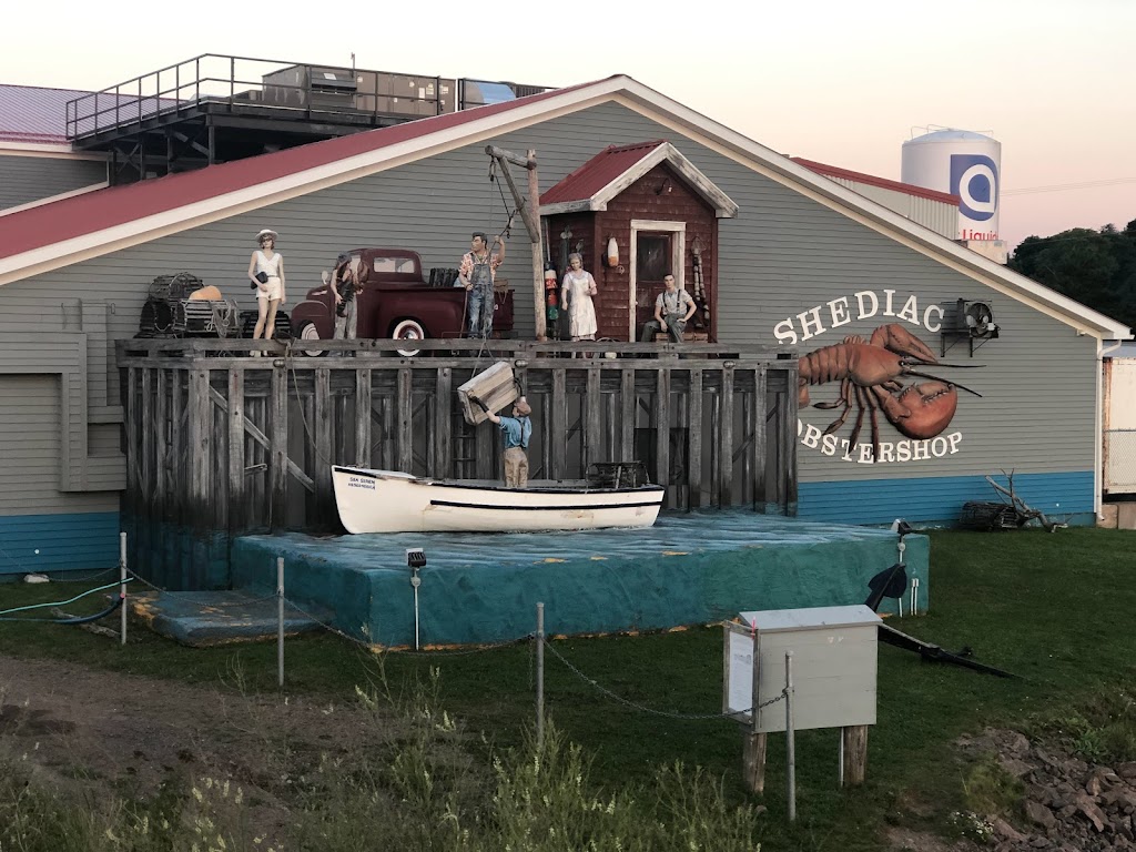 Shediac Lobster Shop Ltd | 261 Main St, Shediac, NB E4P 2A6, Canada | Phone: (506) 533-1437