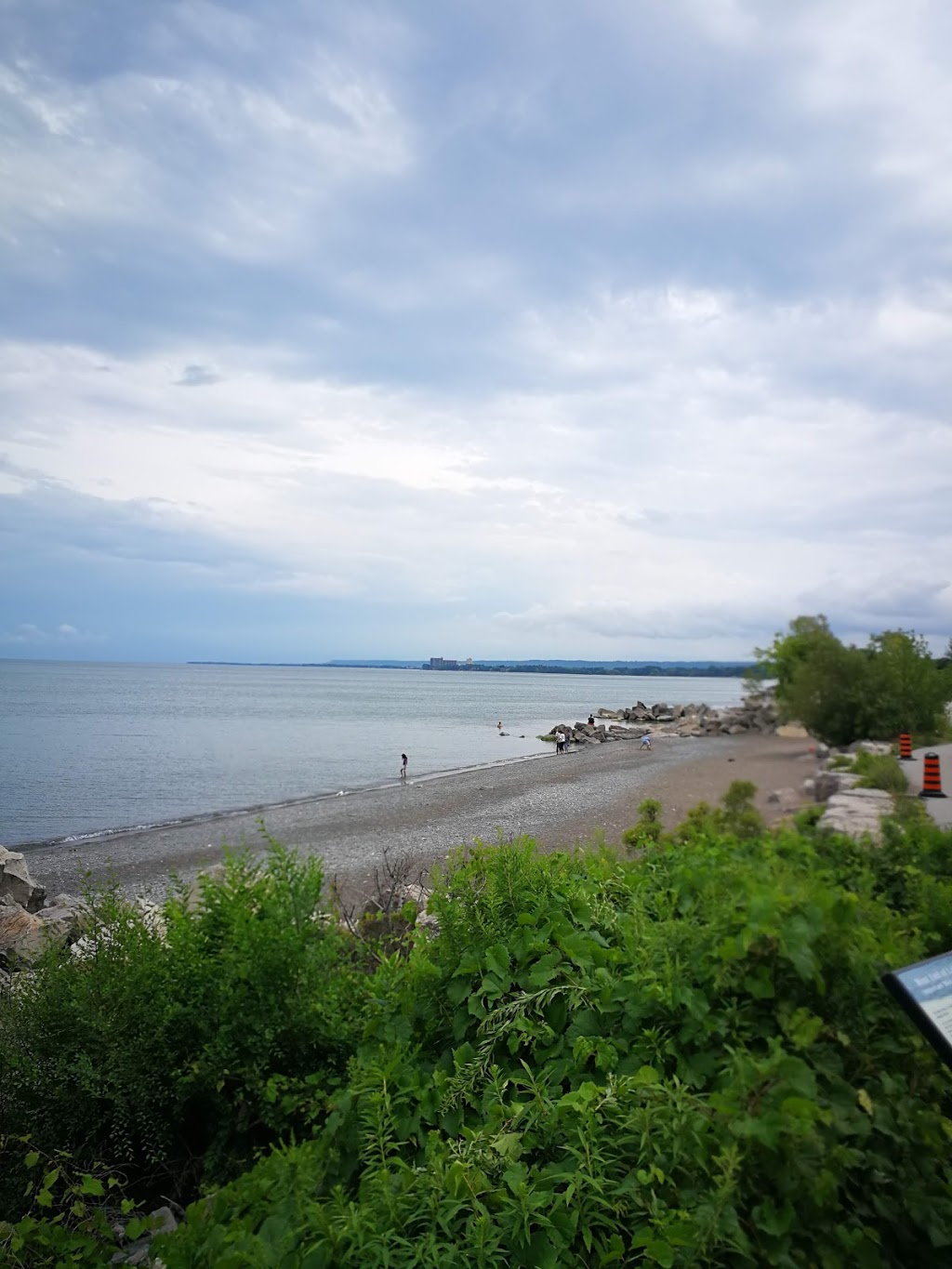 The Lakeview | 180 Van Wagners Beach Rd, Hamilton, ON L8E 3L8, Canada | Phone: (905) 387-6188