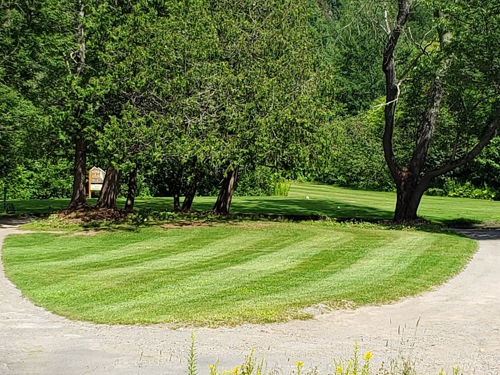 Club De Golf Chantecler Ste-Adèle Ltée | 2520 Chem. du Club, Sainte-Adèle, QC J8B 3C3, Canada | Phone: (450) 476-1339