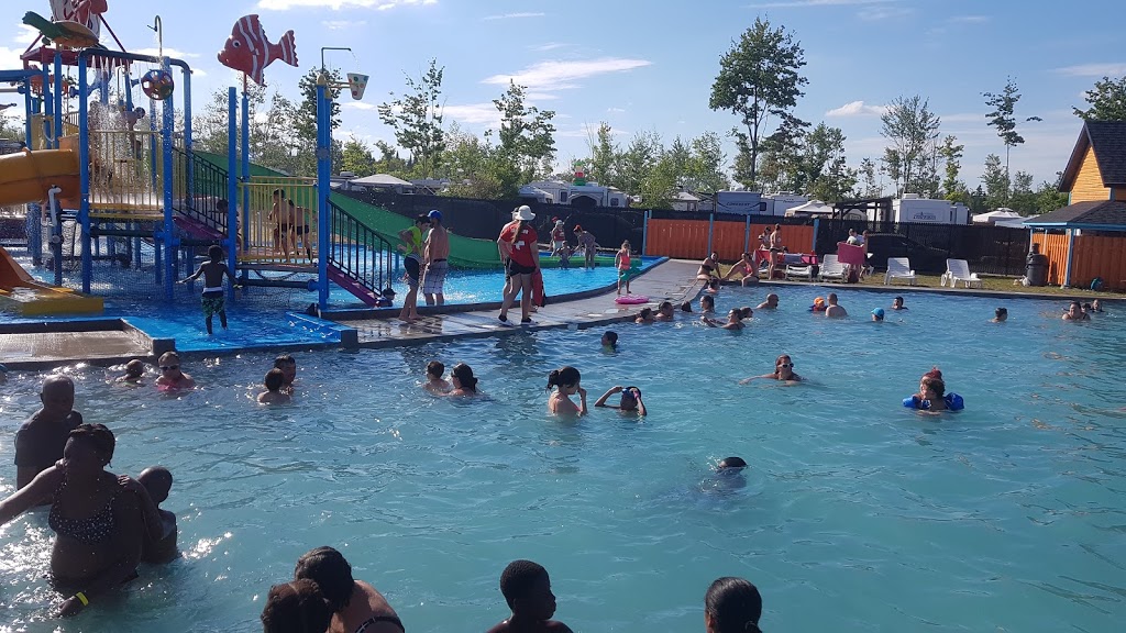 Atlantis Water Park | 11155 QC-335, Saint-Calixte, QC J0K 1Z0, Canada | Phone: (450) 222-5225