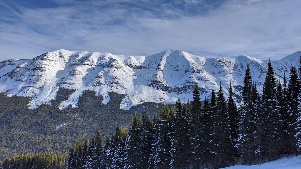 Castle Mountain Resort | HWY-774, Pincher Creek No. 9, AB T0K 1W0, Canada | Phone: (403) 627-5101