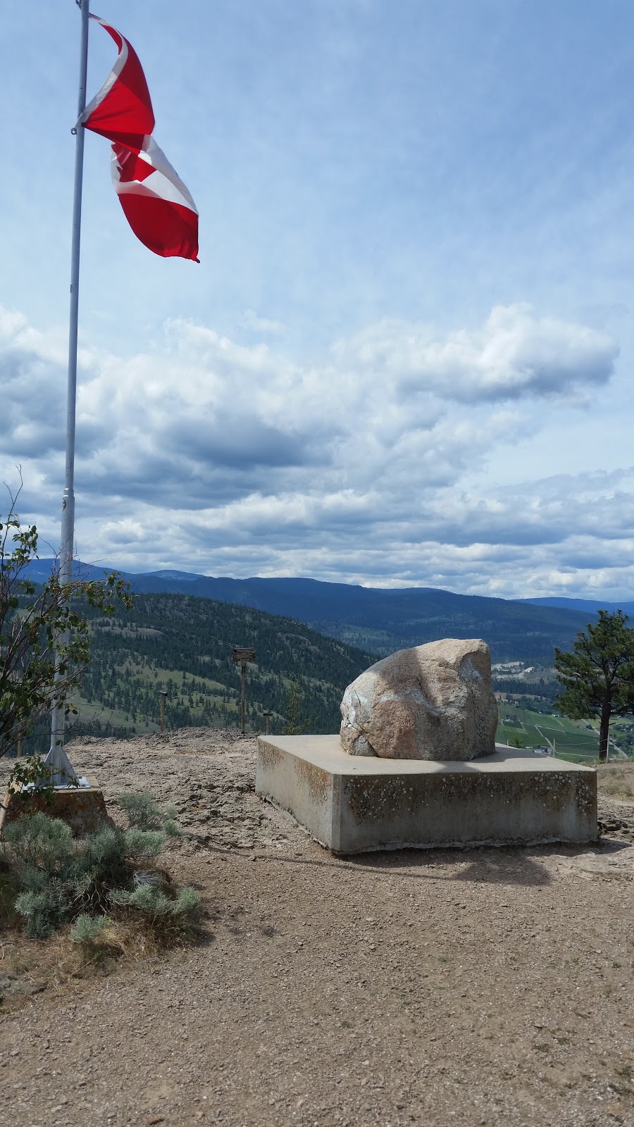 Giants Head Hike Parking | Summerland, BC V0H 1Z2, Canada