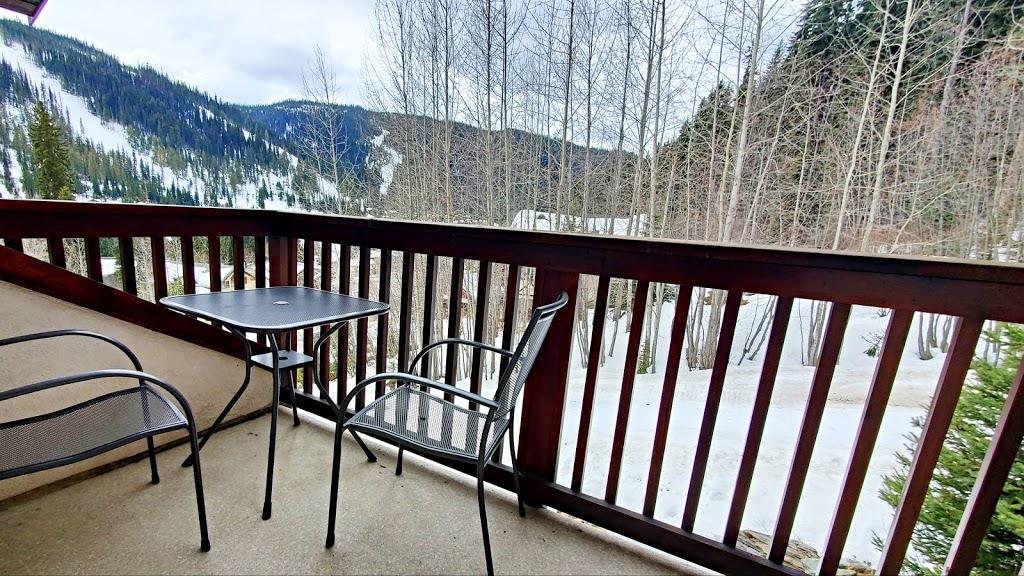 Pinetree Chalet | 2215 Sunburst Dr, Sun Peaks, BC V0E 5N0, Canada | Phone: (604) 288-1193