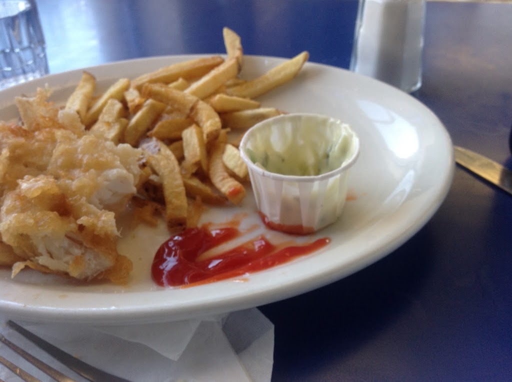 Captain Georges Fish & Chips | 1910 Dundas St E, Whitby, ON L1N 2L6, Canada | Phone: (905) 579-8200
