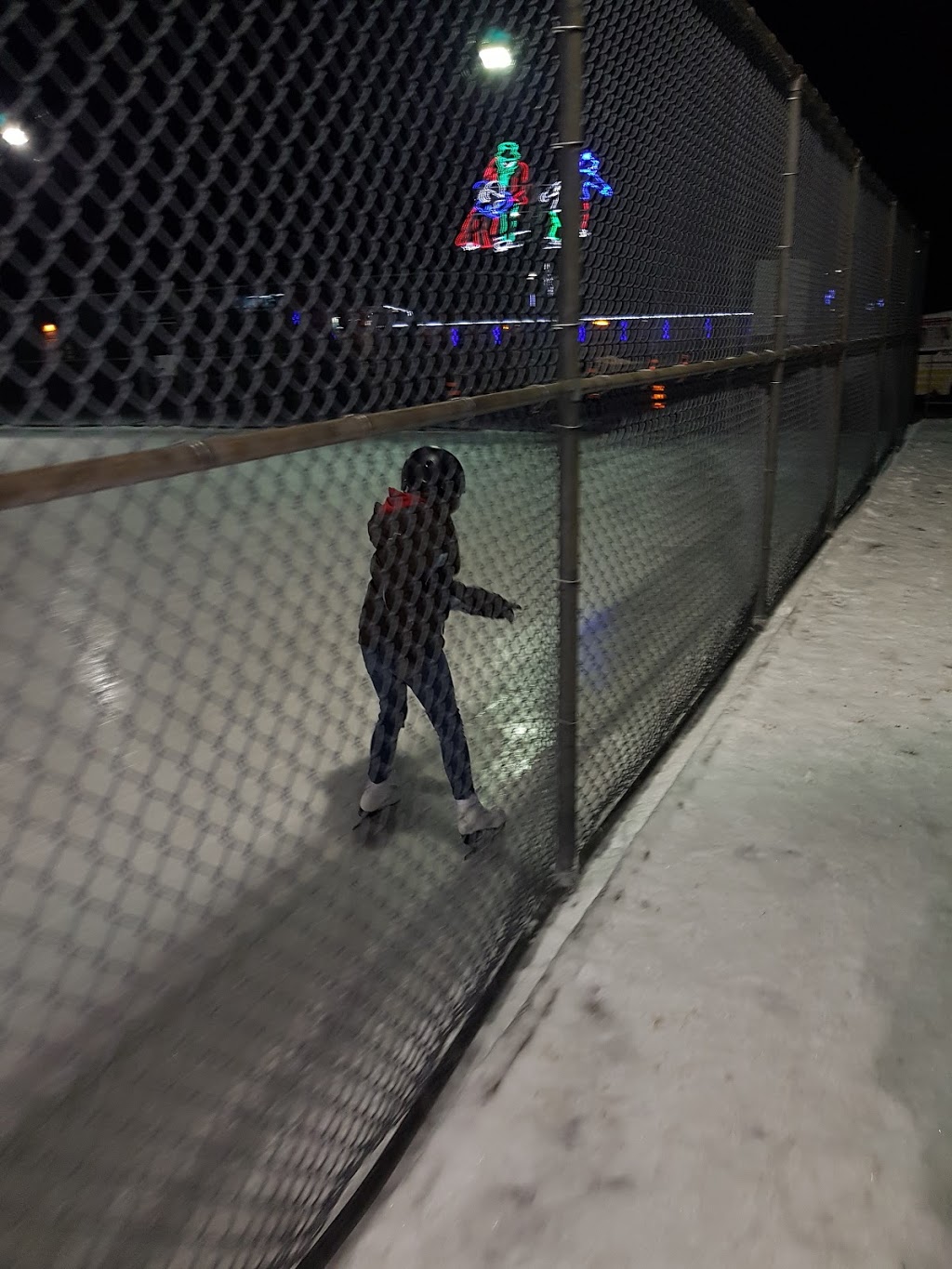 Oakwood Outdoor Skating Rink | 1724 Mosley St, Wasaga Beach, ON L0L 2P0, Canada | Phone: (705) 429-2414