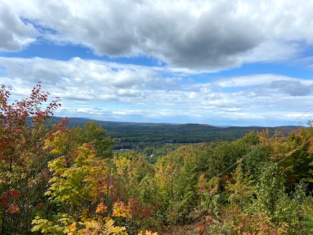 Sentiers nature de Chute Saint-Philippe | 30 Chem. du Panorama, Chute-Saint-Philippe, QC J0W 1A0, Canada | Phone: (819) 585-3397