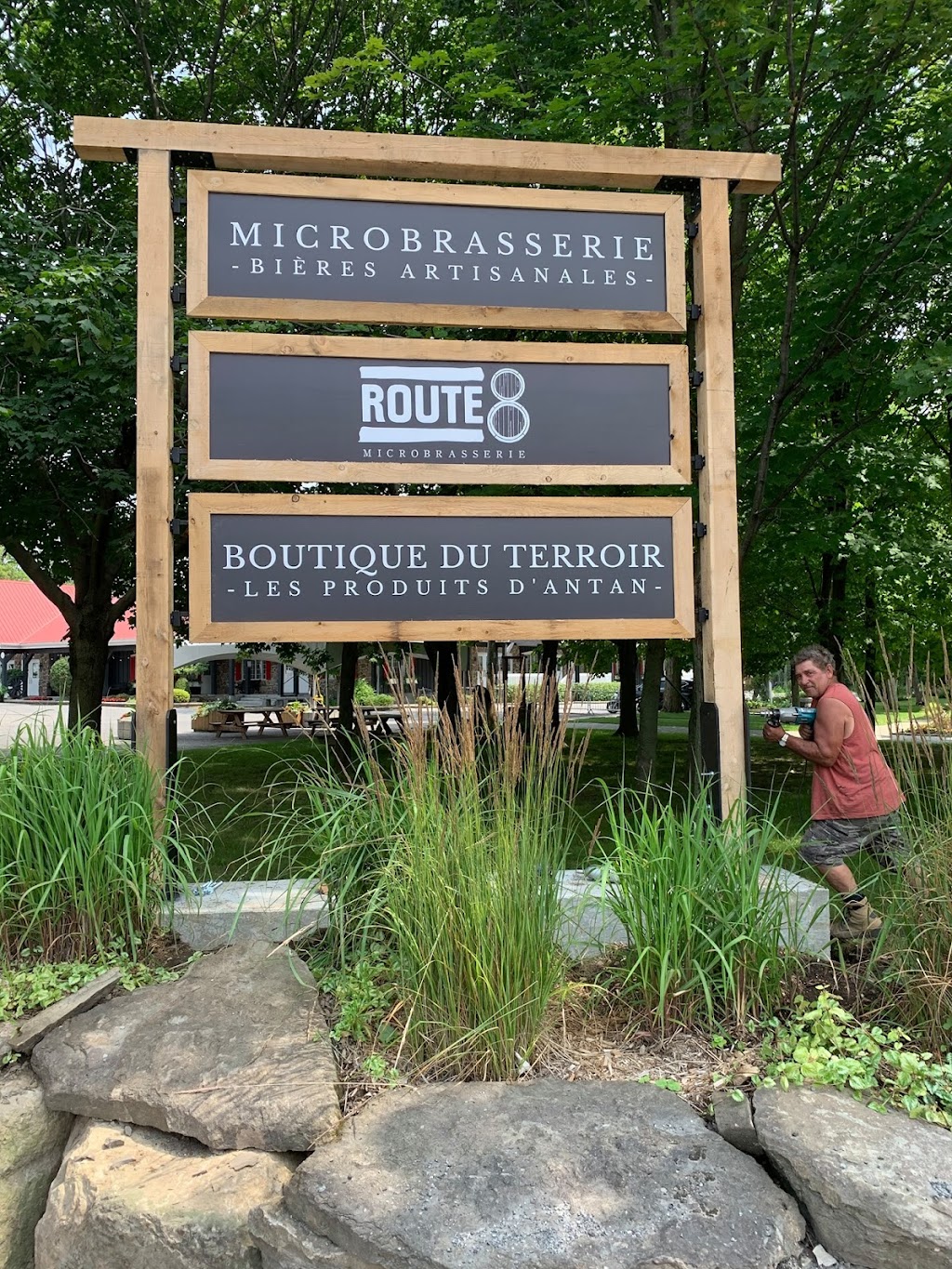 Route 8 - Microbrasserie | 1054 Bd Arthur-Sauvé, Saint-Eustache, QC J7R 4K3, Canada | Phone: (450) 473-2374