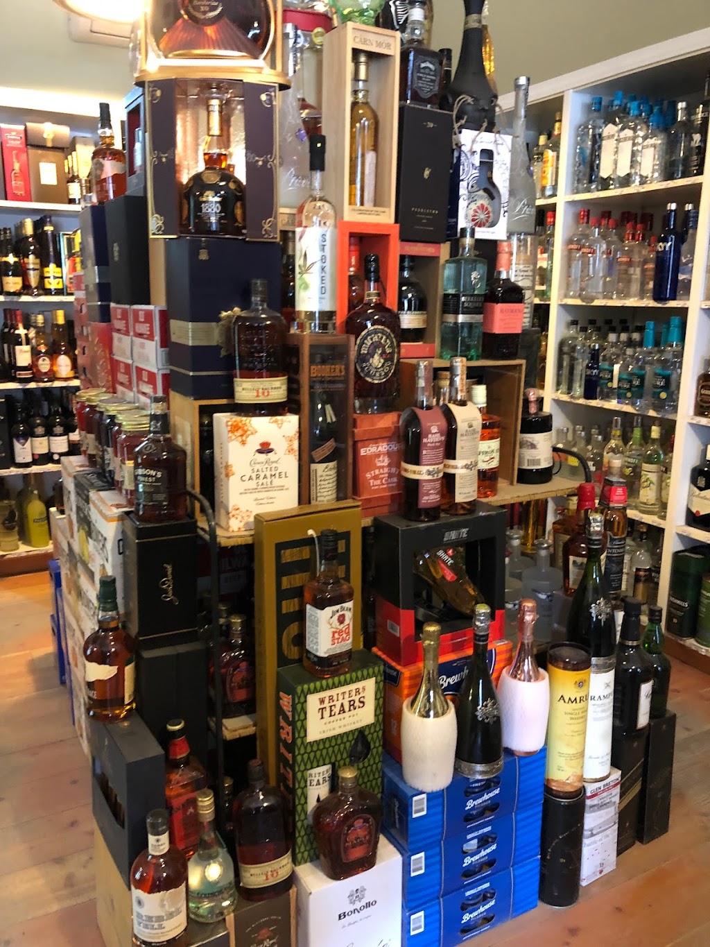 Frank Slide Liquor | 14809 20 Ave, Frank, AB T0K 0E0, Canada | Phone: (403) 562-8043