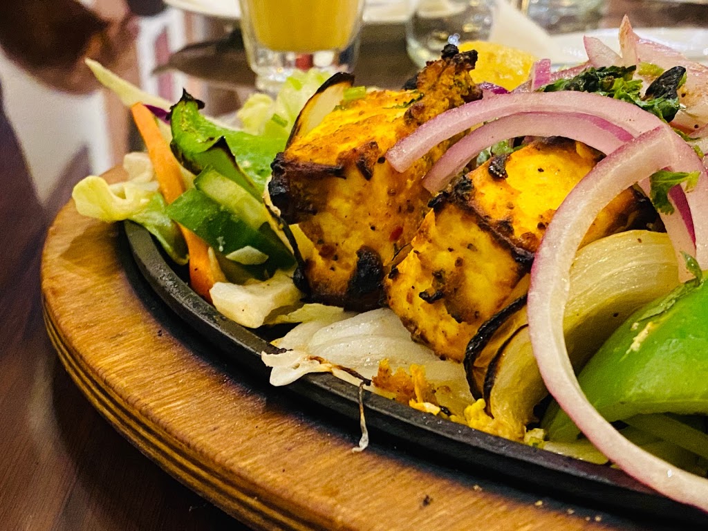 Bombay Cuisine | 4336 King St E, Kitchener, ON N2P 3W6, Canada | Phone: (519) 219-7700