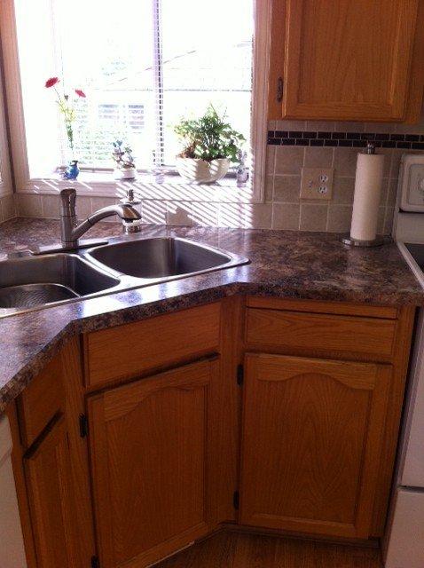 Clearbrook Countertops | 579 Clearbrook Rd, Abbotsford, BC V2T 5X1, Canada | Phone: (604) 852-5528