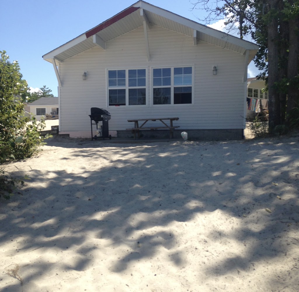 Sandpiper Beach Resort | 8 Sandpiper Ln, Wasaga Beach, ON L9Z 2J9, Canada | Phone: (416) 566-1704