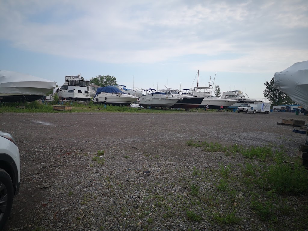 Kenmont Marine Inc | 705 1re Avenue, Sainte-Catherine, QC J5C 1C5, Canada | Phone: (450) 635-1170