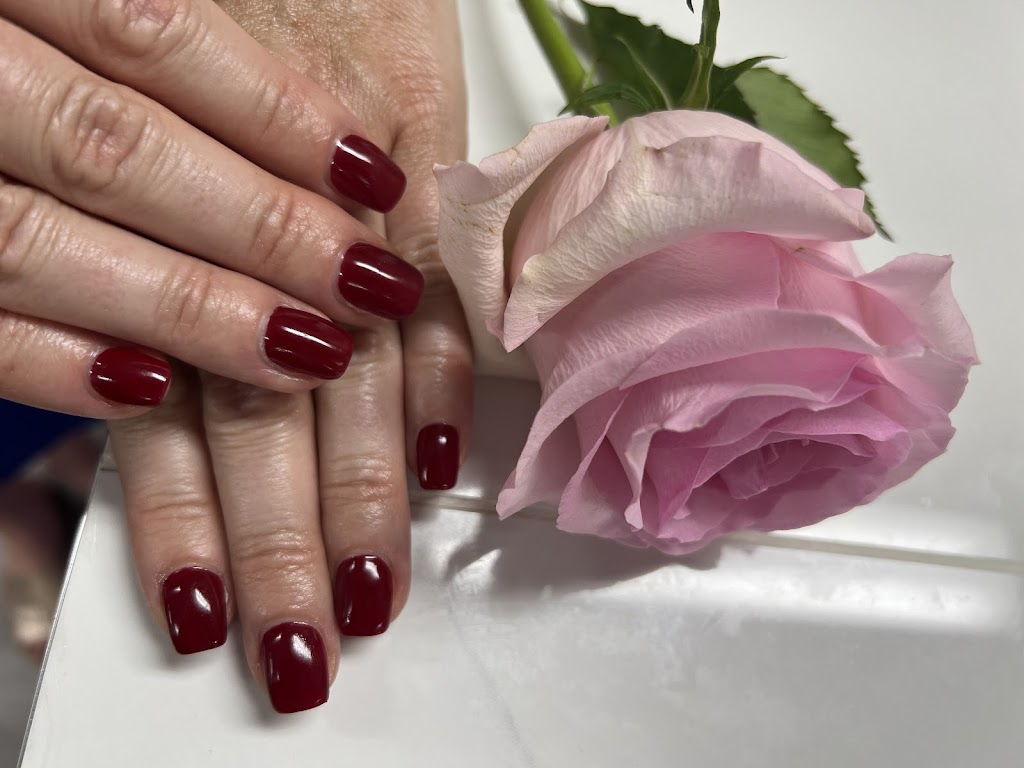 Ongles Ste Dorothée | 270 Blvd. Samson, Laval, QC H7X 2Y9, Canada | Phone: (450) 719-3389