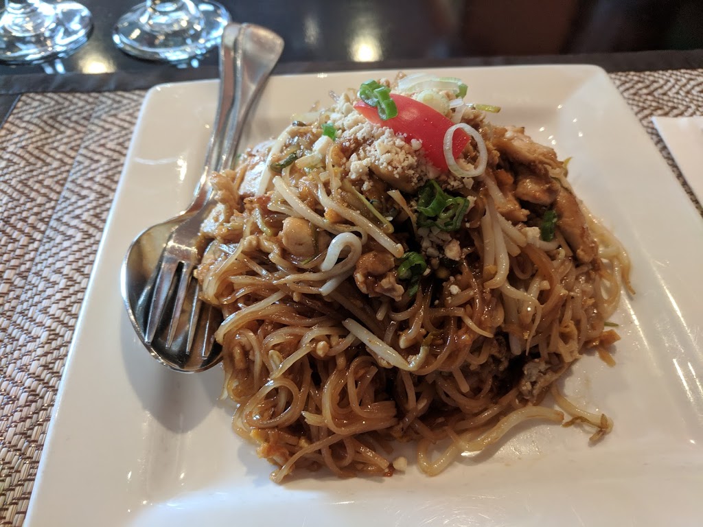 Talay Thai | 511 Bank St, Ottawa, ON K2P 1Z5, Canada | Phone: (613) 238-2529