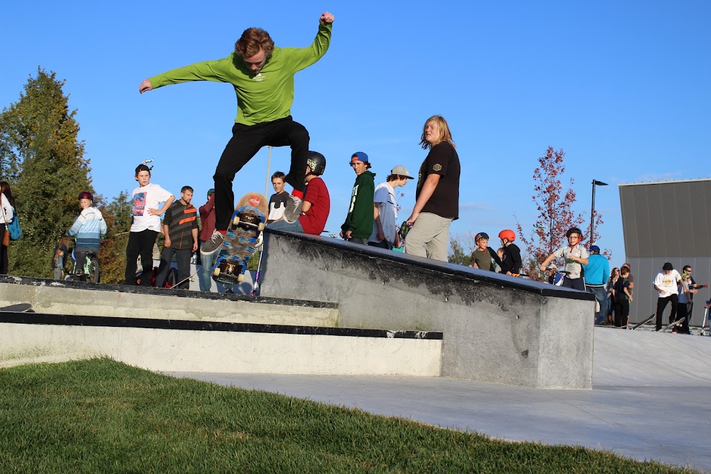 3 Musketears Skatepark | 415 Queen St, Acton, ON L7J 2L8, Canada | Phone: (905) 873-2600