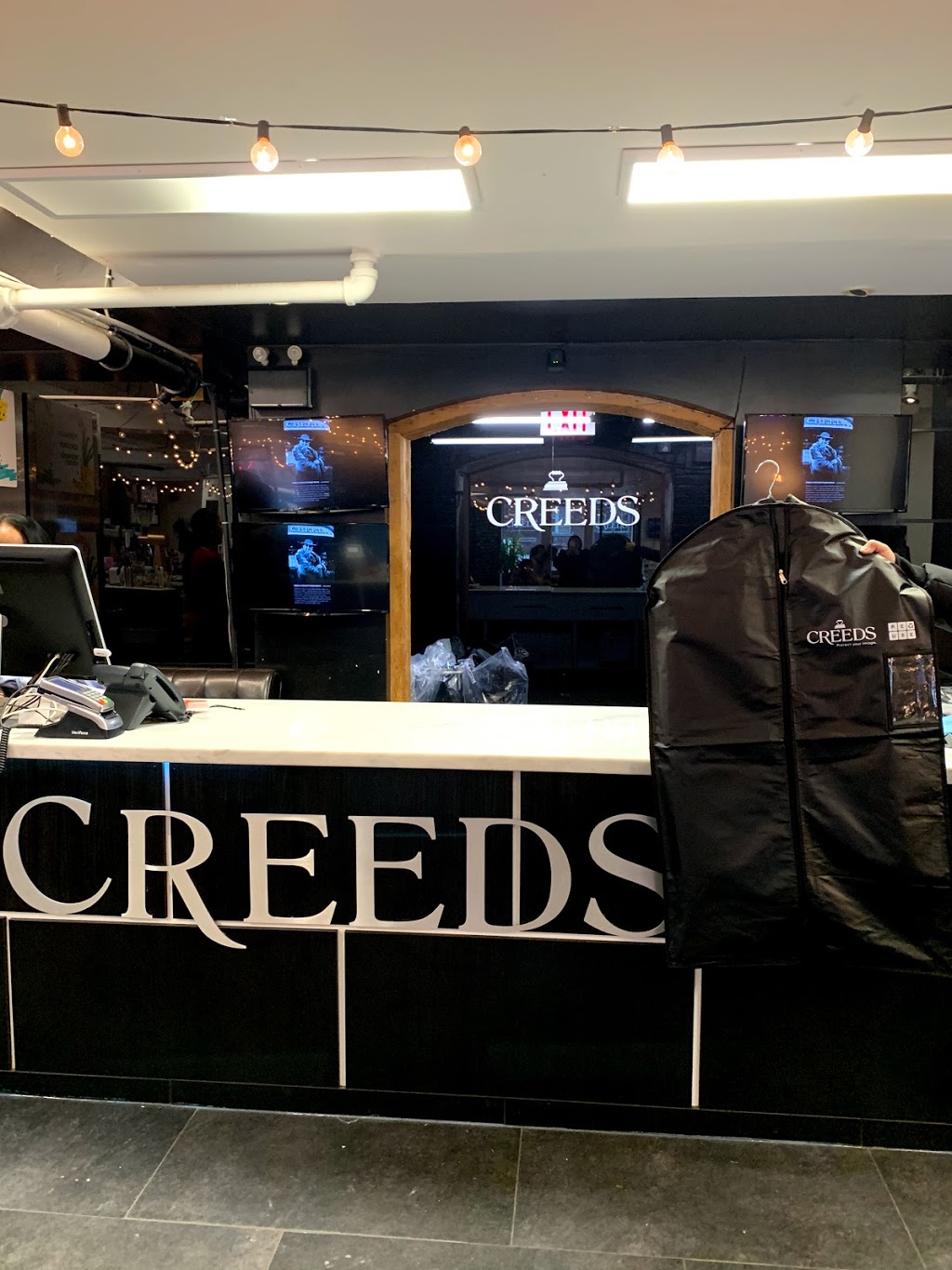 Creeds Dry Cleaning | 390 Dupont St, Toronto, ON M5R 1V9, Canada | Phone: (416) 923-2500