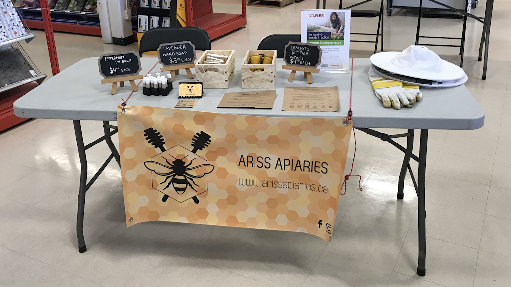 Ariss Apiaries | 1241 Heights Rd, Lindsay, ON K9V 4R3, Canada | Phone: (705) 934-3647