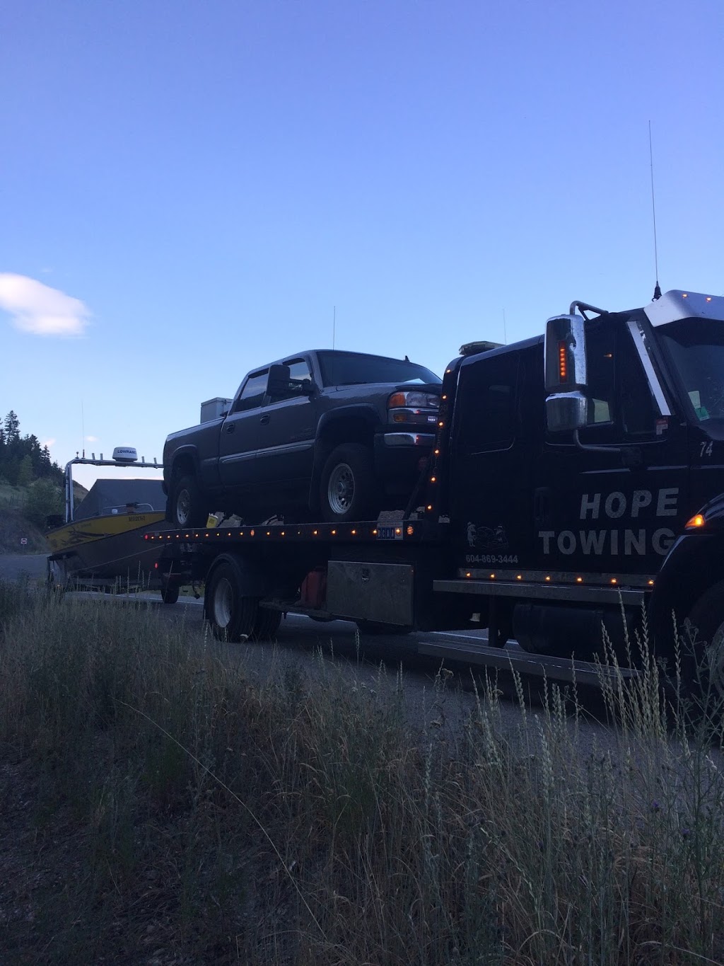 Hope Towing Ltd | 1060 5th Ave, Hope, BC V0X 1L4, Canada | Phone: (604) 869-3444