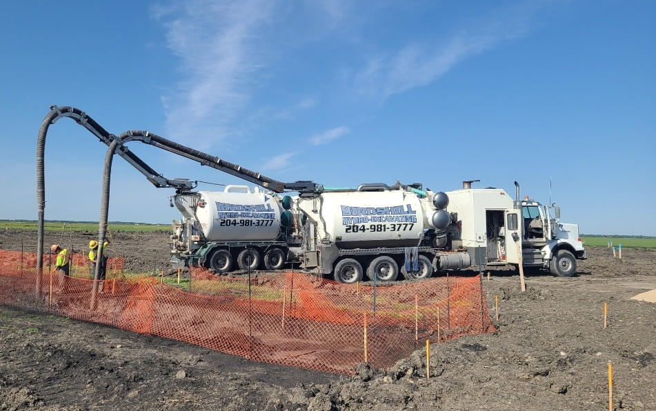 Birdshill Hydro-excavating | 1227 Redonda St, Winnipeg, MB R2C 2Z2, Canada | Phone: (204) 981-3777