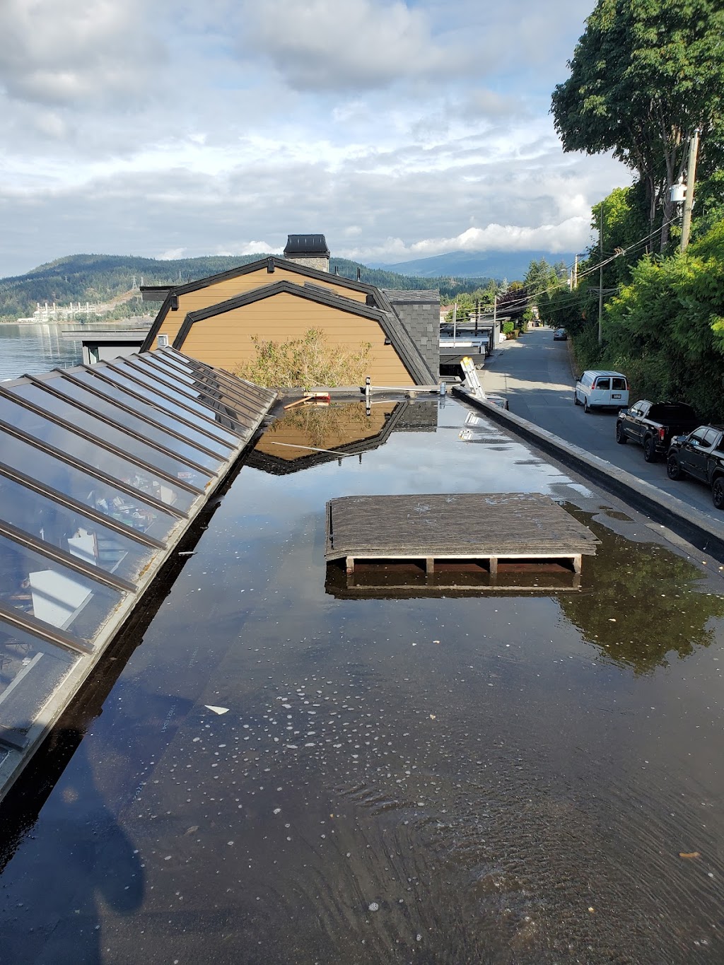 Eco Roofing ltd | 6631 Groveland Dr, Nanaimo, BC V9V 1P7, Canada | Phone: (250) 240-3684