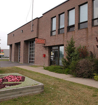 Caserne 43 et Bureau de prévention | 3300 Boulevard Lapinière, Brossard, QC J4Z 3L8, Canada | Phone: (450) 463-7038