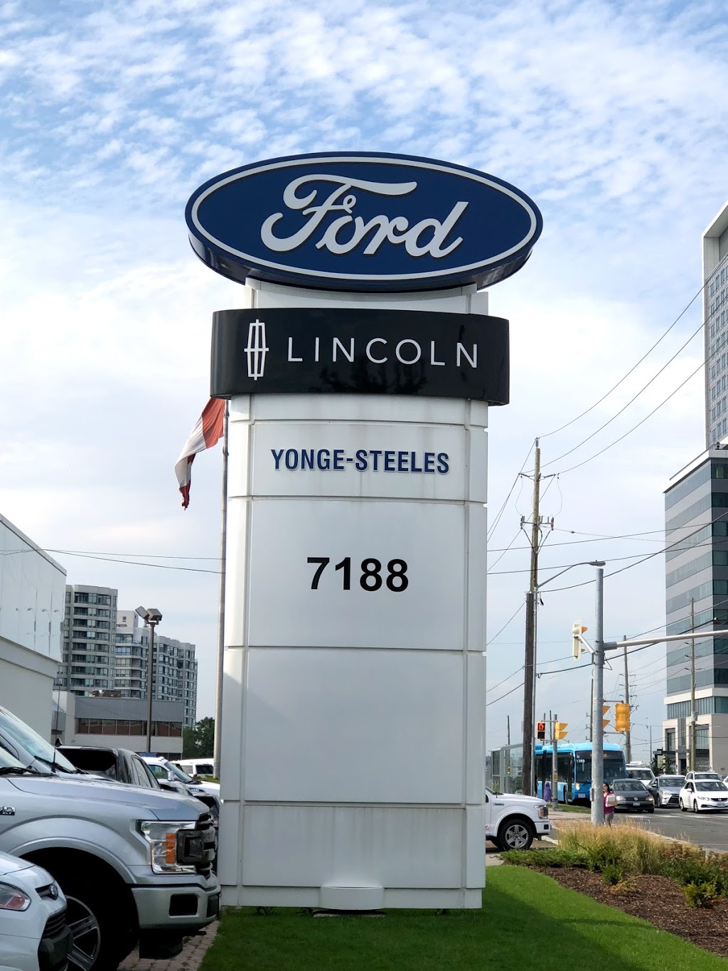 Yonge Steeles Ford Lincoln | 7120 Yonge St, Thornhill, ON L4J 1V8, Canada | Phone: (905) 889-7343