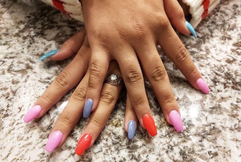 QQ Nails | 165 Seabrook Dr, Kitchener, ON N2R 0E6, Canada | Phone: (226) 606-8988