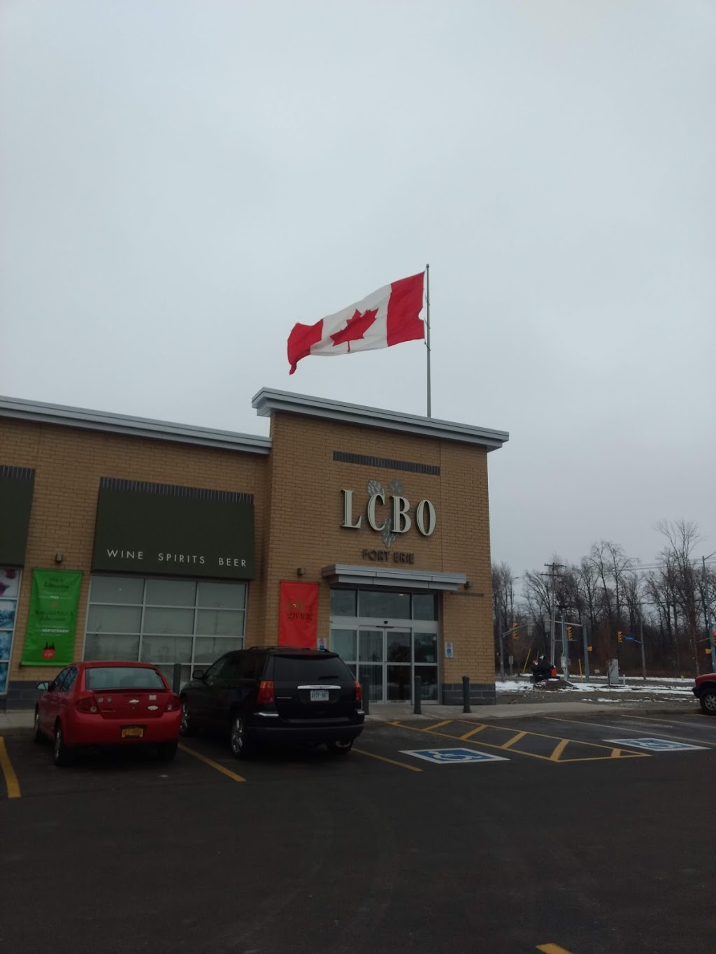 LCBO | 1105 Thompson Rd, Fort Erie, ON L2A 6T7, Canada | Phone: (905) 871-0562