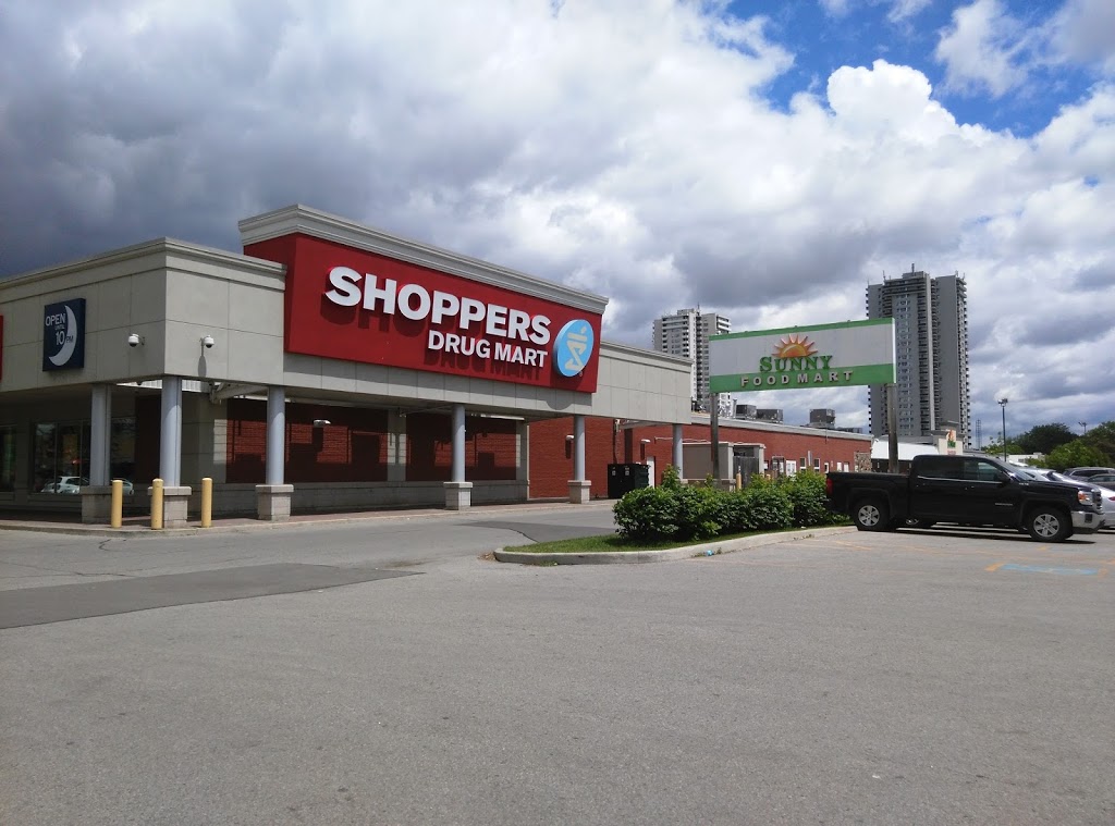 Flemingdon Park Shopping Centre | 747 Don Mills Rd, North York, ON M3C 1T2, Canada | Phone: (416) 429-9873