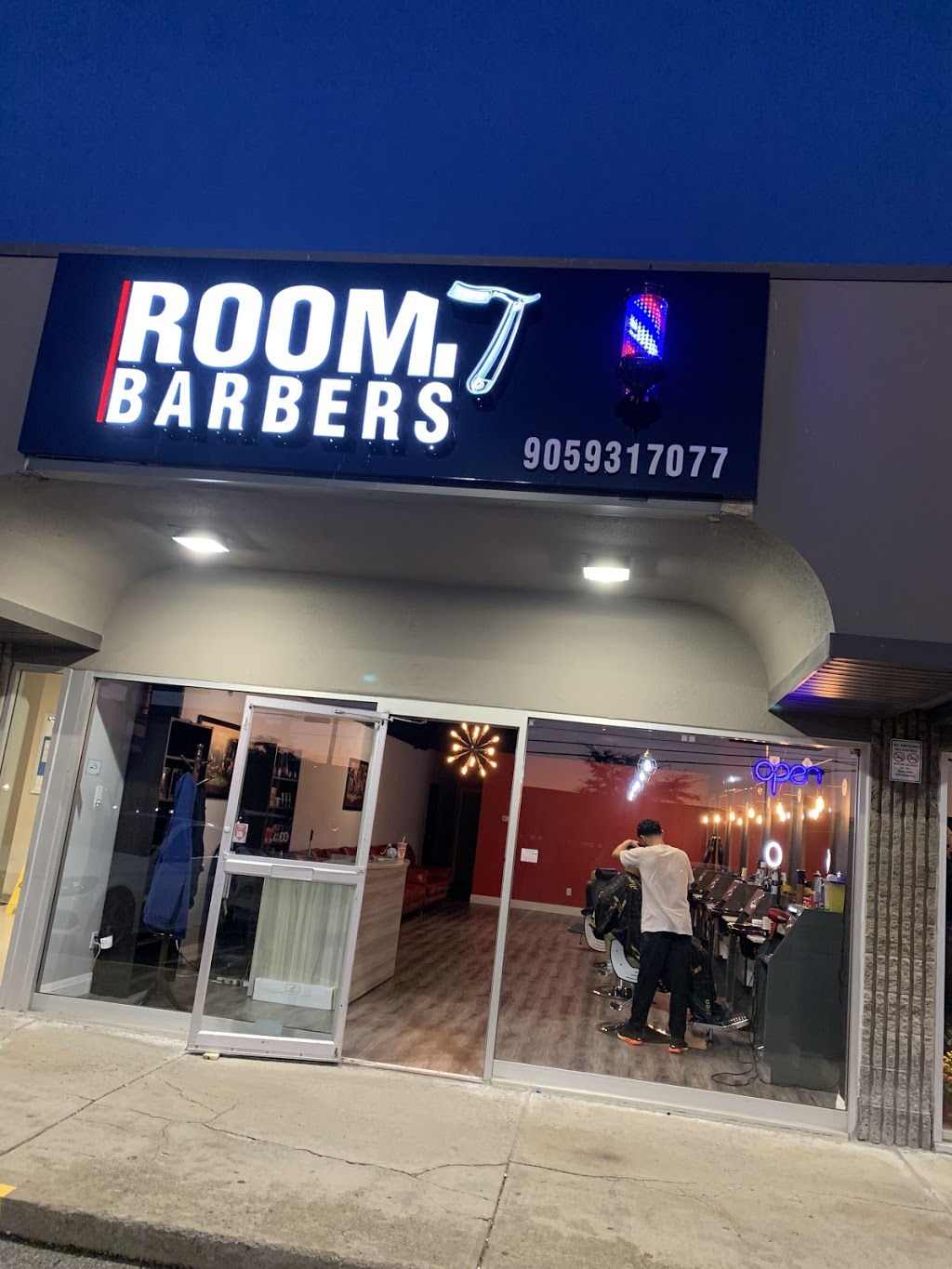 Room 7 Barbers | 278 Bunting Rd, St. Catharines, ON L2M 7M2, Canada | Phone: (905) 931-7077