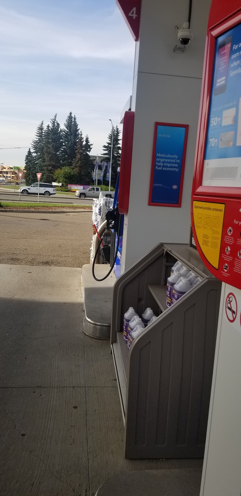 ESSO Smart Stop 37844 | 2000 Sherwood Dr, Sherwood Park, AB T8A 0Z1, Canada | Phone: (780) 400-0380