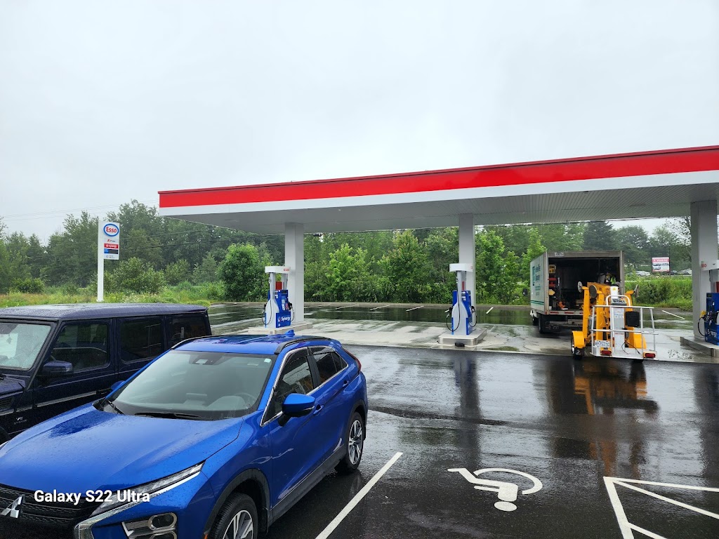 Esso - Proxi Brigham | 660 Av. des Érables, Brigham, QC J2K 4W5, Canada | Phone: (450) 263-0000