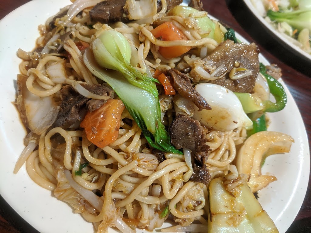 Hibachi Cafe Beef Noodle Soup | 33 Lakeshore Rd, St. Catharines, ON L2N 7B3, Canada | Phone: (905) 937-3888