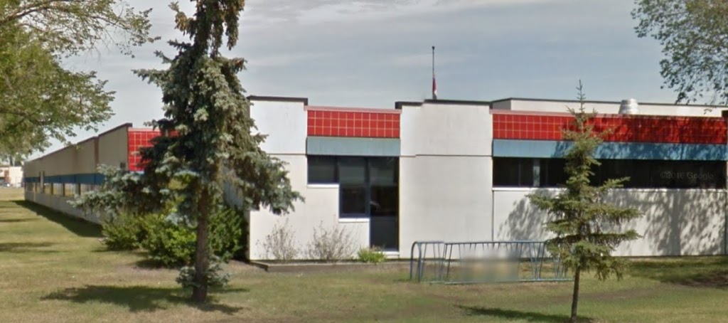 Rosslyn School | 13215 113a St NW, Edmonton, AB T5E 5B9, Canada | Phone: (780) 453-1576