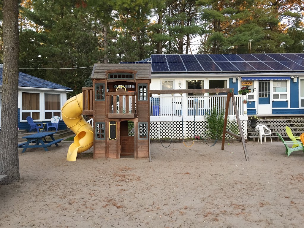 Wu Wus Cabins | 717- 2M3, 725 River Rd E, Wasaga Beach, ON L9Z 2M4, Canada | Phone: (705) 888-5401